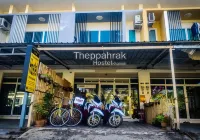 Theppahrak Hostel Khaolak Hotel a 