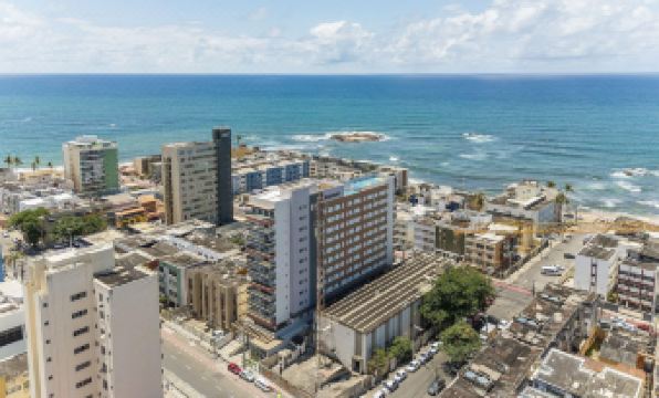 Your Complete Stay in Salvador, Steps From the sea - Saas