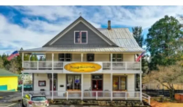 Georgetown Hotel and Saloon - bar