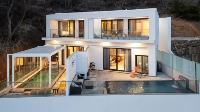 釜山努努別墅泳池旅館