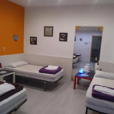 Granada Old Town Hostel Hotels near روندا