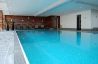 Best Western Hotel Nobis Asten - С бассейном