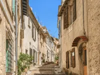 Auberge de Jeunesse HI Arles - 2성급