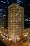 Staypineapple, An Iconic Hotel, the Loop Chicago