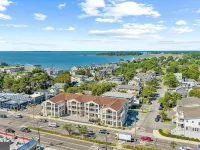 Spacious 4-bedroom condo steps from The Starboard in Dewey Beach - 4-Star