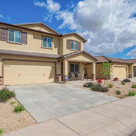 4-bedroom house in marvelous Buckeye with WiFi, AC. Enjoy your stay