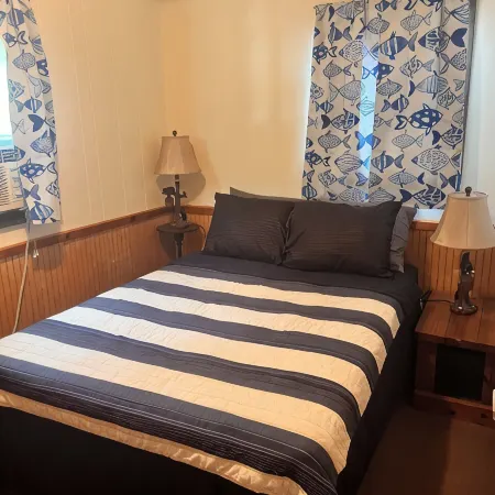 The Eagles Nest A Charming 4-bedroom cabin on Lake Canadarago