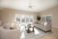 Luxurious 5-bedroom 5.5 bath house with AC, WiFi in charming Chadds Ford