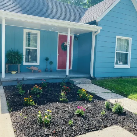 Charming 3-bedroom house near downtown Marshfield