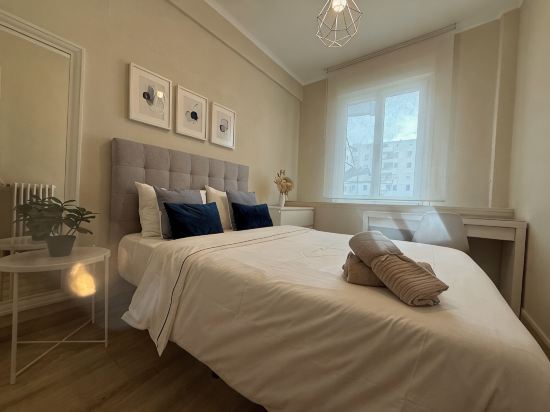 Spacious 4-Bedroom Apartment in Central Bilbao – Perfect for Families & Groups