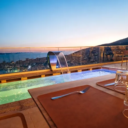 Sunset Shoreline Saranda - Sea View - Free Private Parking - Pool