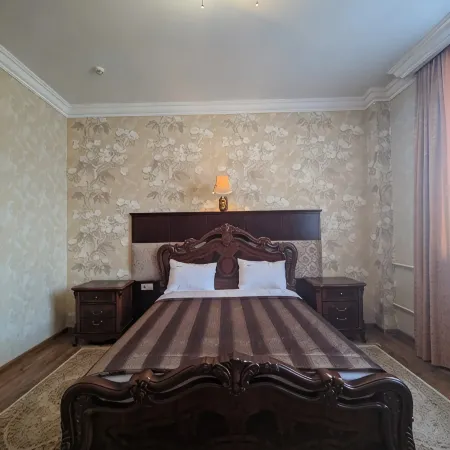 Evropa Hotel Отели в г. Черкесск