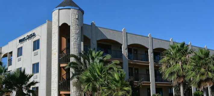 Krsna's Castle (Hunt's Castle) Hotels in Aransas County