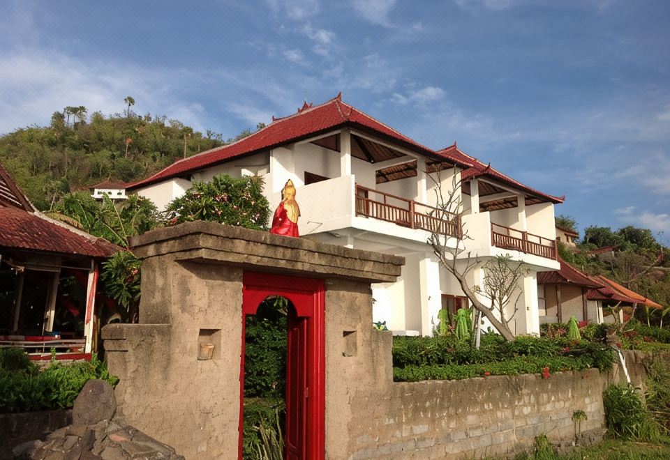 Meditasi Bungalows & Villas - Housity