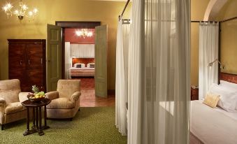 Hotel Saturnia & International
