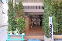 Ploy Hostel - hostel
