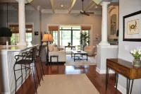 Live Oaks Cottage - Golf Course Views & Lowcountry Charm in Bluffton, SC