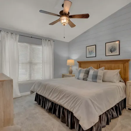 Fisherman Friend! - Coastal Condo - Views Await!
