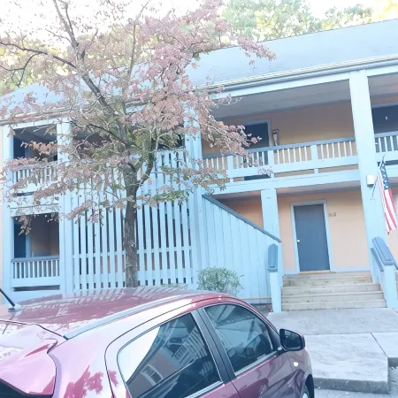 Comfy Corner, a Comfortable 2nd Floor Large One Room Condo in Fairfield Harbour.