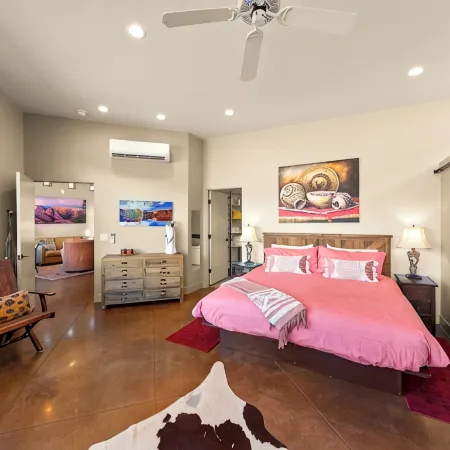 "SERENE DESERT GETAWAY" La Casa Coyote, Kayenta Art Village W/Views of Red Rock
