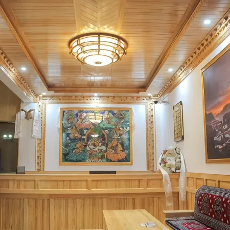 Luqu Plateau Darzong Hotel