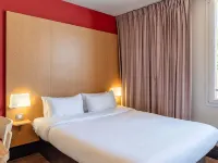 B&B HOTEL Lyon Caluire Cité Internationale Hôtels à : Rhône