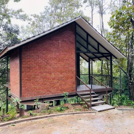 The Ibnii - Eco Luxury Resort