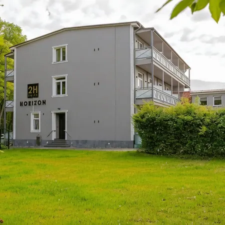 2H Horizon Hotel