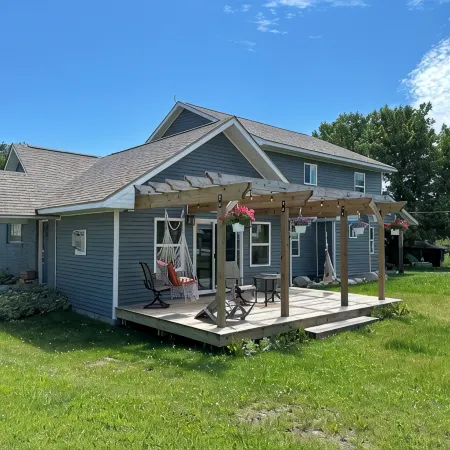 Specious 7 bedroom house in Gould City. Centrally located for your UP adventures