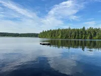 Stunning lakefront home with a boathouse, private dock, firepit and lake views - 4つ星