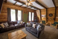 Large Open Cabin - 30 Miles to Yellowstone - WiFi