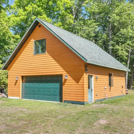 Lake Cabin on Snowmobile and Utv-Atv Trails