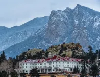 Cozy Estes Park Cabin w/ Stunning Mountain Views!