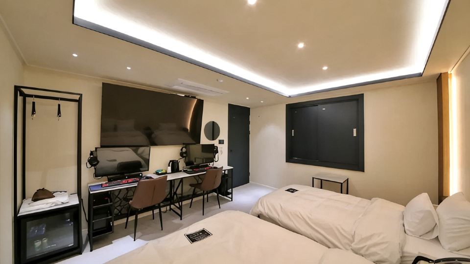 Hotel141