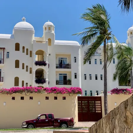 Huatulco Beach Front - 2 BR Condo with Views of the Pacific