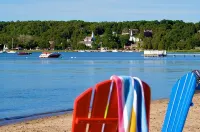 Bay Breeze Resort - Beach
