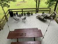 T Lea Farm: Your serene Luxury *73-Acre Vacation Retreat great for bikers too!
