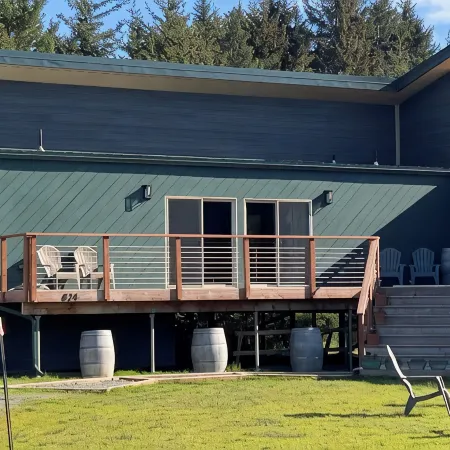 Oyster Lady’s Beach house in Homer, AK