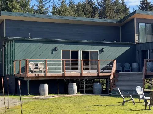 Oyster Lady’s Beach house in Homer, AK - 4-Star