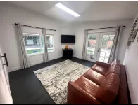 Charming backyard Guesthouse with 2 bedrooms and WiFi, AC in Pleasant Hill - 3-Star