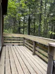 Tranquil cabin in the woods with heated garage. - Homestays