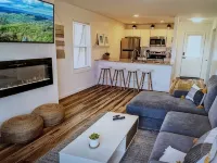Cozy Elk Hideaway - Walk to Ski Slopes!!!