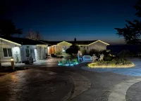 Sparkling Clean, Private & Quiet! Amazing Ocean Views [1] - Wifi