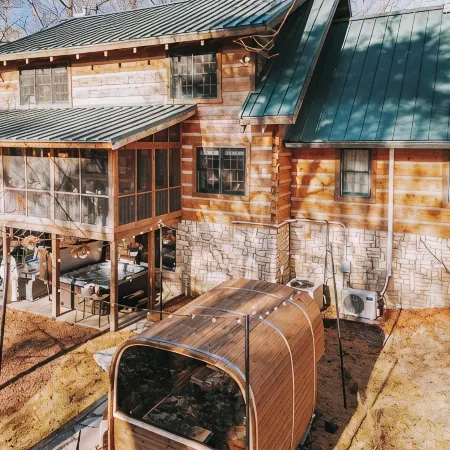 Modern luxury 4 Bedroom cabin with game room, hot tub, sauna and home theater