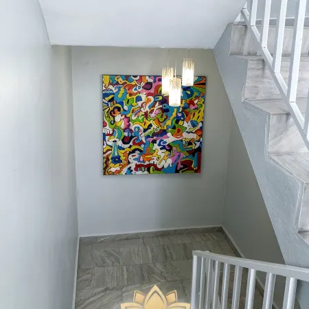 Beautiful modern apartment close to airport and the beach