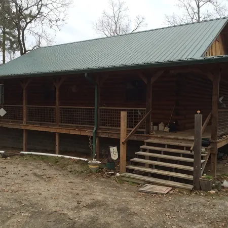 Eagles' Nest Getaway: Experience Life on the Little Missouri River