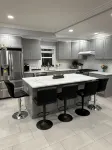 North End Family Oasis - Homestays