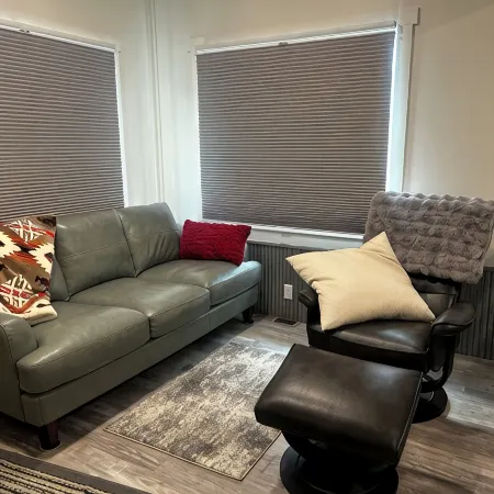 Refurbished Jail Charming  2-bedroom with AC, WiFi in beautiful Augusta, Montana