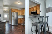 River R&R Historic mountain views. Ski Monarch 25 miles. Blocks from downtown.