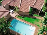 Echo Garden Guesthouse - Pools